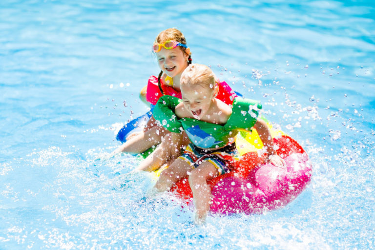 Enfants-bouee-Aquatic-Lagoon